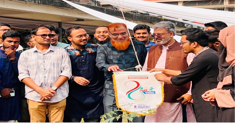 ঢাবিতে প্রথমবারের মতো ‘আন্ডারগ্রাজুয়েট রিসার্চ ডে’ উদযাপন
