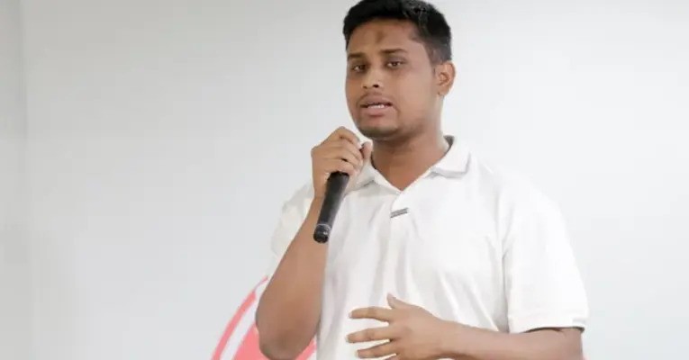 বিশ্ববিদ্যালয়ে ভর্তিতে ফি কমানো ও গুচ্ছ পদ্ধতি চালুর দাবি হাসনাতের