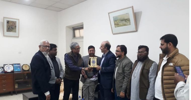 রাবিতে যোগ দিলেন ইরানি অধ্যাপক