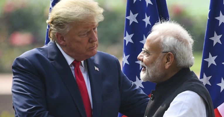 ট্রাম্প ও মোদীর মধ্যে বৈঠকের আয়োজন করতে মরিয়া ভারত