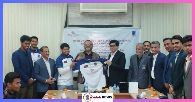 ঢাবির বাস্কেটবল টিমকে সিটিজেনস ব্যাংকের ১০ লাখ টাকার চেক প্রদান