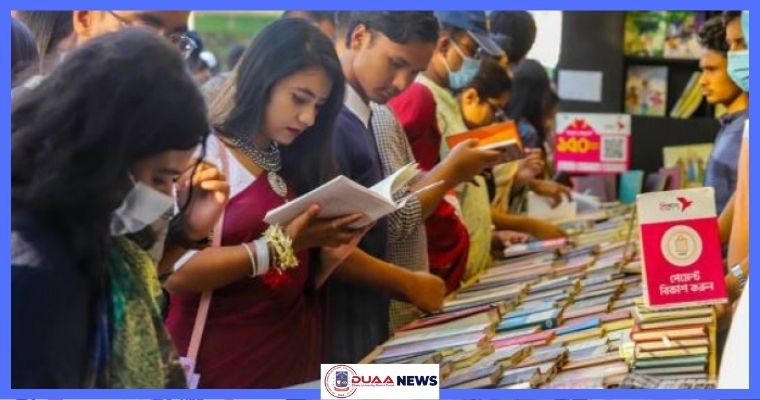 বইমেলায় দর্শনার্থী বাড়লেও বিক্রি কম