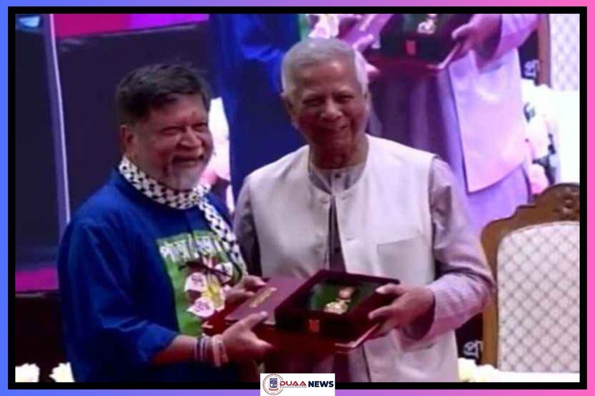 নারী ফুটবল দলসহ ১৮ ব্যক্তিকে একুশে পদক তুলে দিলেন প্রধান উপদেষ্টা