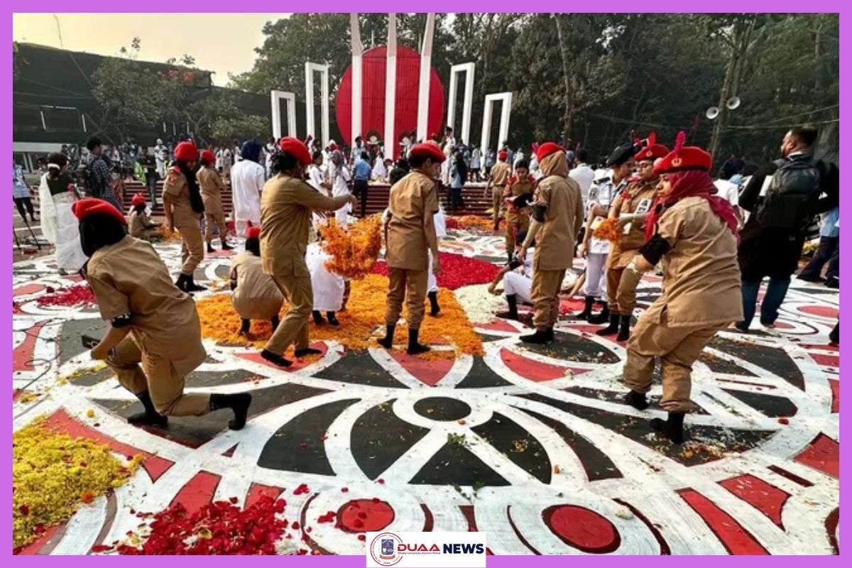 কেন্দ্রীয় শহীদ মিনারে সর্বস্তরের মানুষের শ্রদ্ধা নিবেদন