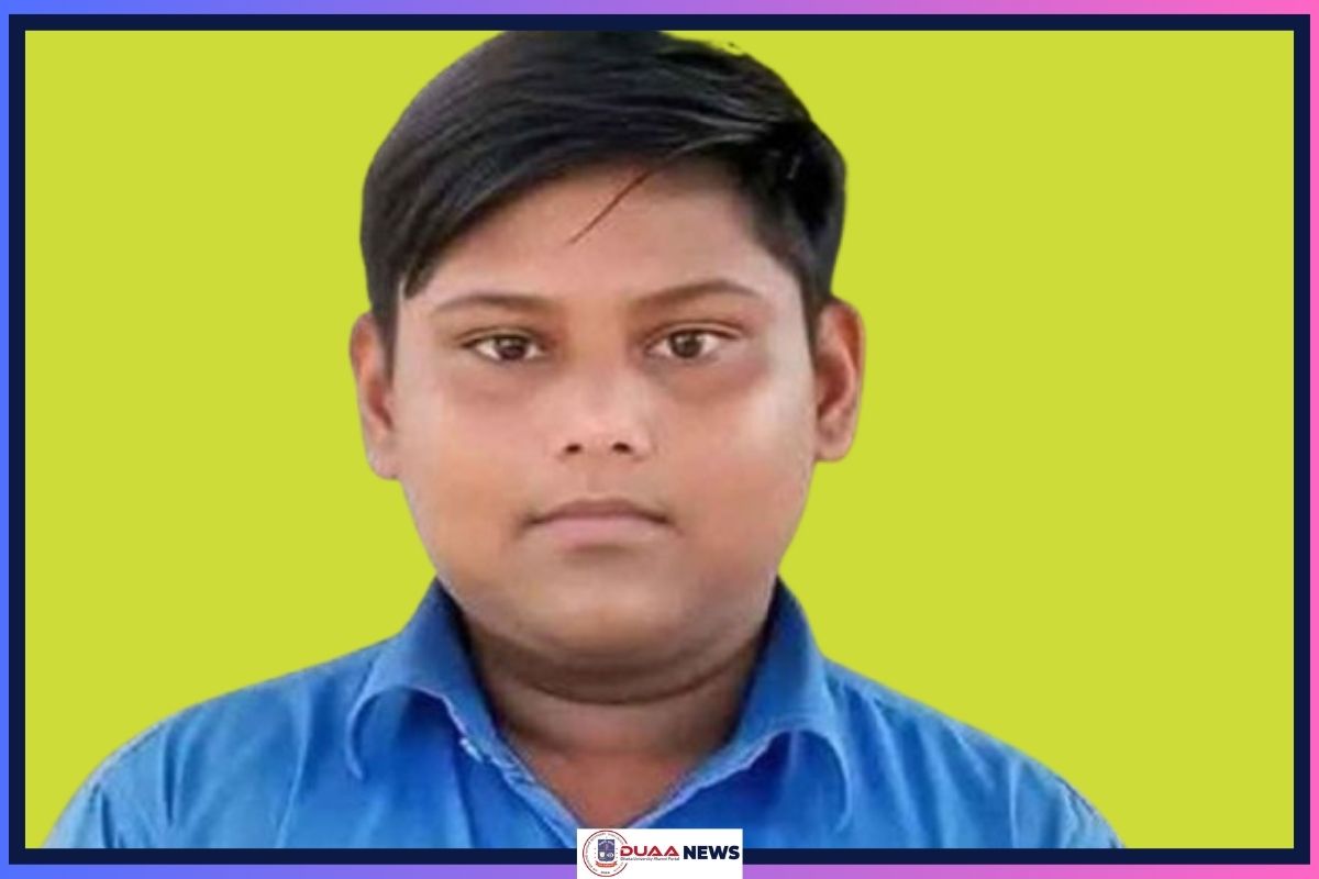 পিকনিকের বাস থেকে মাথা বের করে প্রাণ গেল স্কুল শিক্ষার্থীর