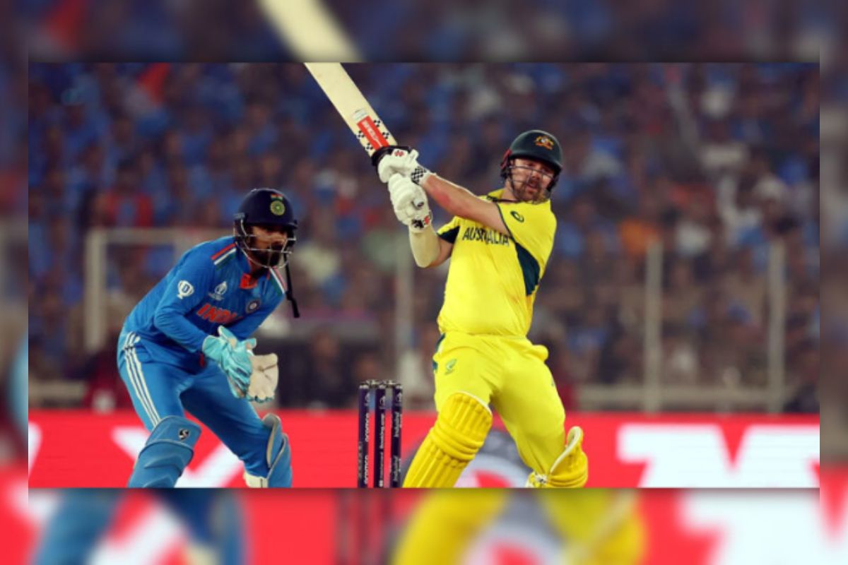 ফাইনালে ওঠার লড়াইয়ে অস্ট্রেলিয়ার বিপক্ষে টস হেরে ফিল্ডিংয়ে ভারত