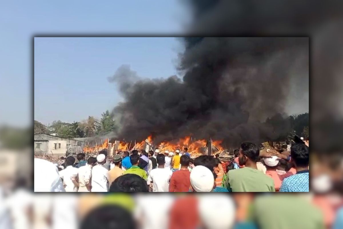 সাভারে ঝুটের গোডাউনে আগুন, নিয়ন্ত্রণে ৪ ইউনিট