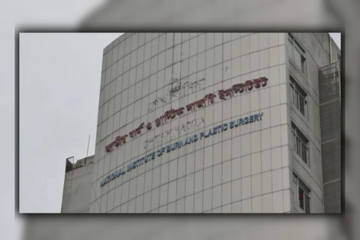 চাঁদপুরে বাসায় গ্যাস থেকে বিস্ফোরণ, ৬ জন দগ্ধ