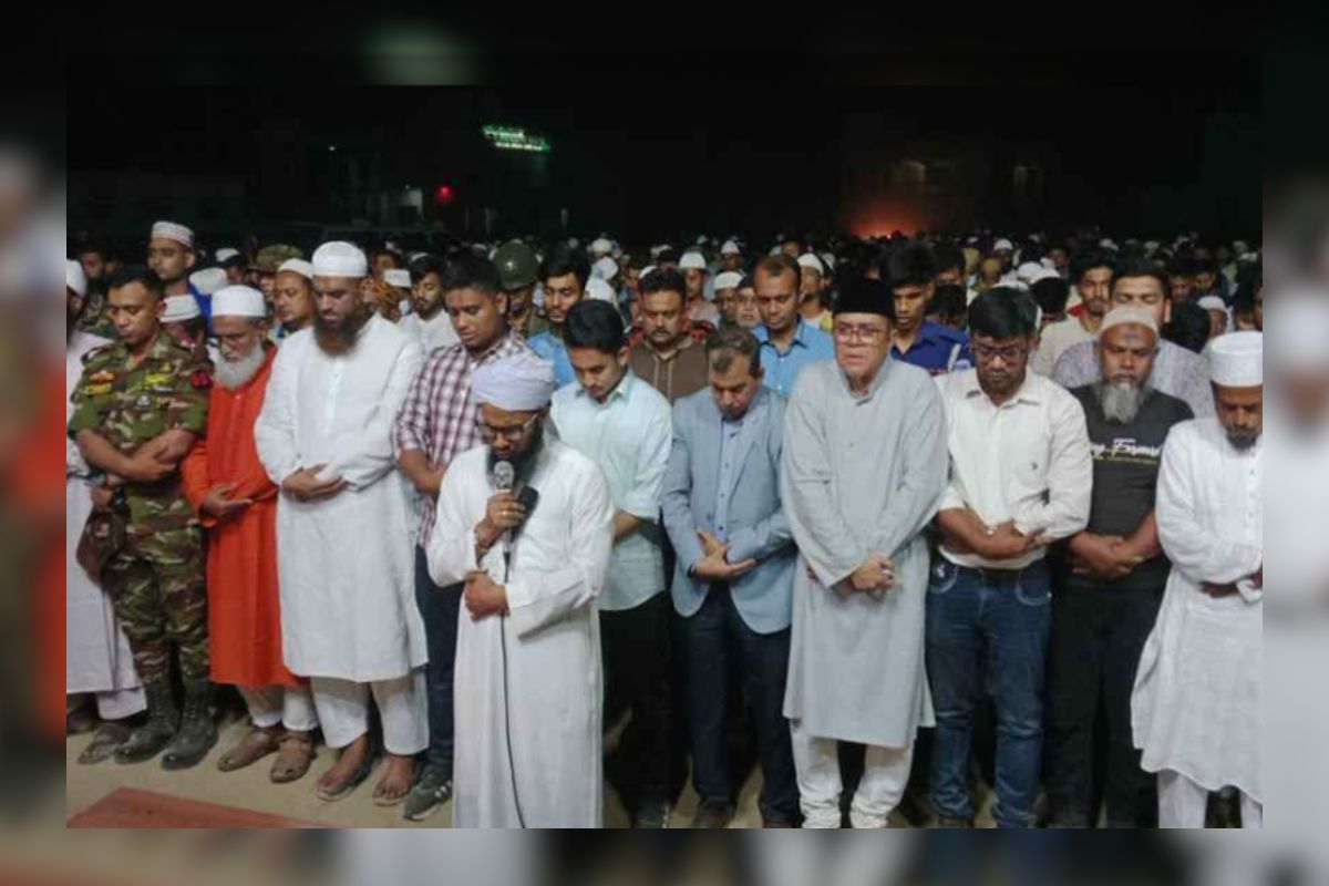 শিশু আছিয়ার ঘটনায় অভিযুক্তের বাড়িতে আগুন