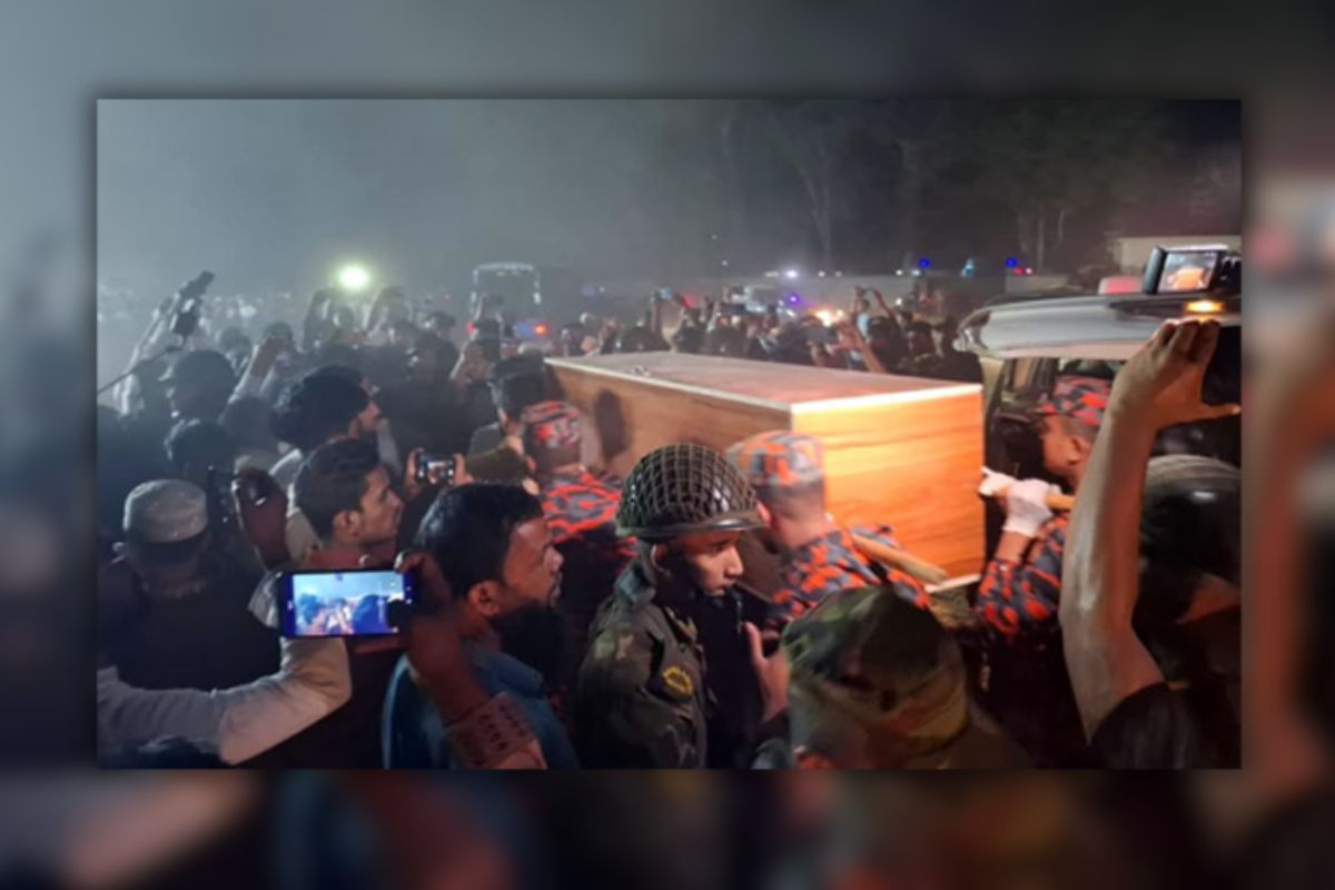 আছিয়ার খাটিয়া কাঁধে তুলে নিলেন হাসনাত-সারজিস