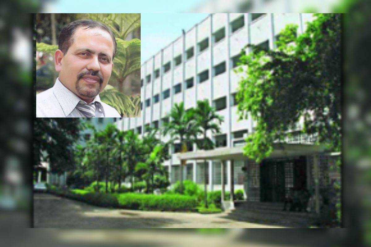 মানসিক নির্যাতনে 'অবসর', ফের ক্লাসে ফেরার আকুতি ঢাবি শিক্ষকের