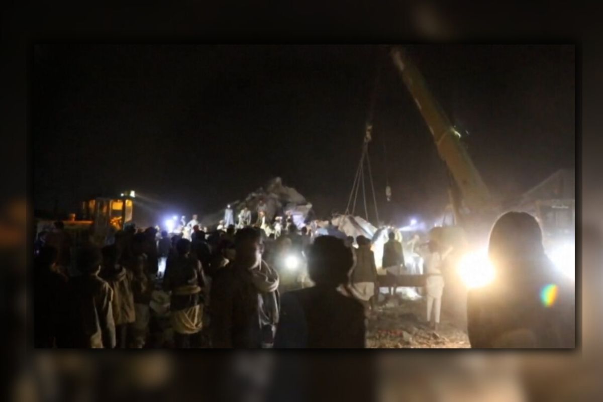 ইয়েমেনে মার্কিন হামলা; শিশুসহ নিহত ৫৩