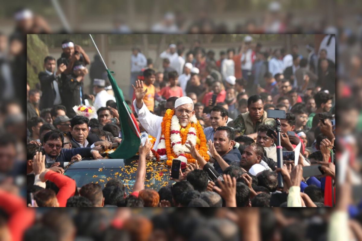 অস্ত্র মামলায় ১৭ বছরের সাজা থেকে খালাস পেলেন লুৎফুজ্জামান বাবর