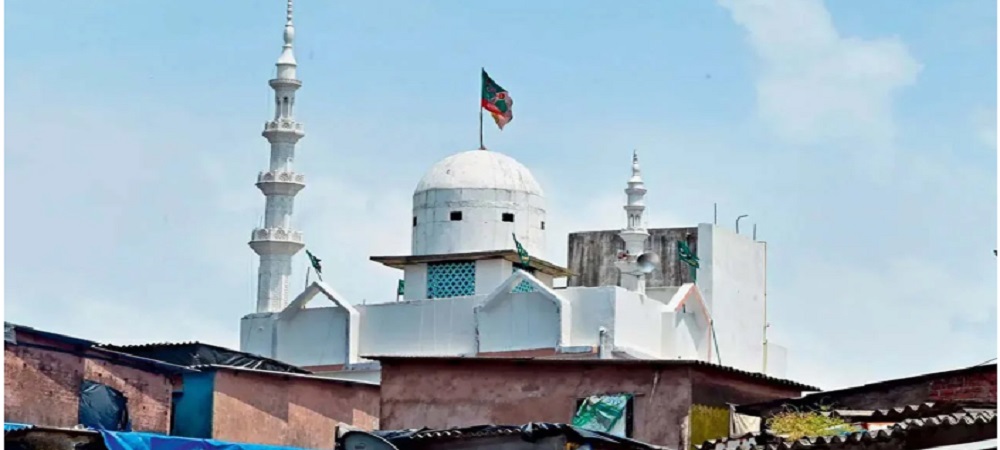 ভারতের মহারাষ্ট্রের মসজিদে বিস্ফোরণ, এলাকায় আতঙ্ক