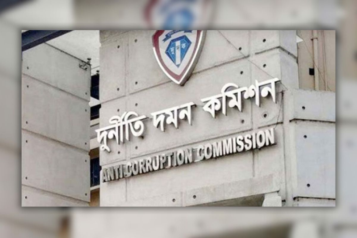 দুদকের জালে এসএসএফের সাবেক ডিজি মুজিবর