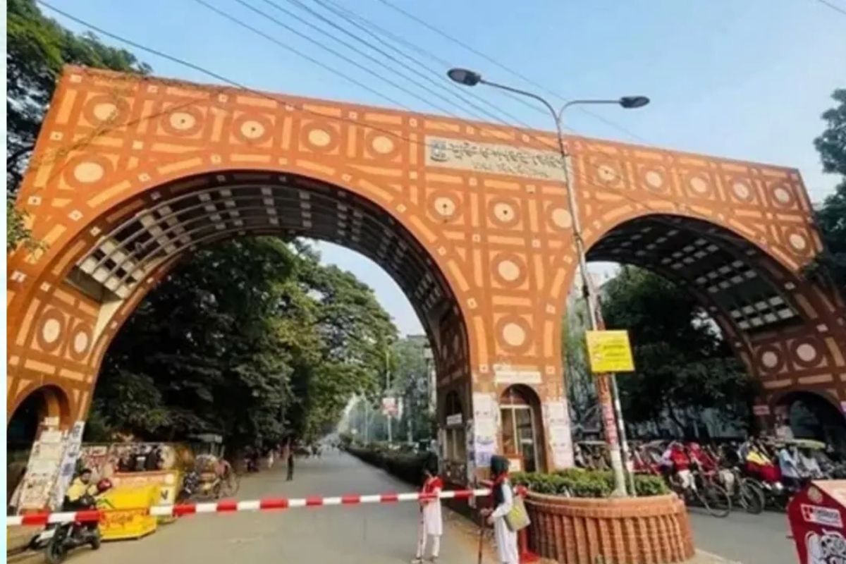 ফের যান চলাচল সীমিত করছে ঢাকা বিশ্ববিদ্যালয়