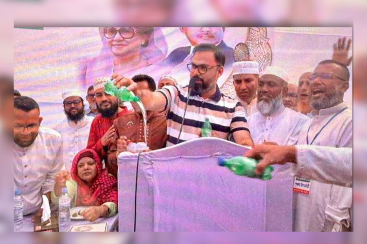 ই'সরায়েলি পণ্য 'স্প্রাইট' মাটিতে ফেলে ঢাকা উত্তর বিএনপির ভিন্নধর্মী প্রতিবাদ