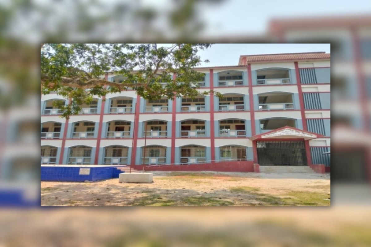 প্রধান শিক্ষকের ‘ঈদ বোনাস’ কাণ্ড: প্রবেশপত্রে ১০০ টাকার বাধ্যবাধকতা