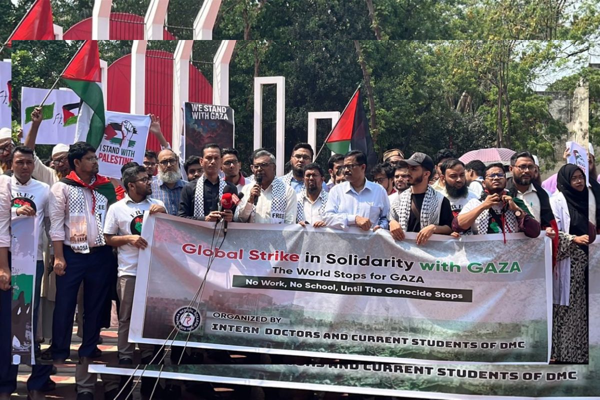 ফিলিস্তিনের পক্ষে গর্জে উঠেছে বাংলাদেশ, ‘নো ওয়ার্ক নো ক্লাস’ কর্মসূচি