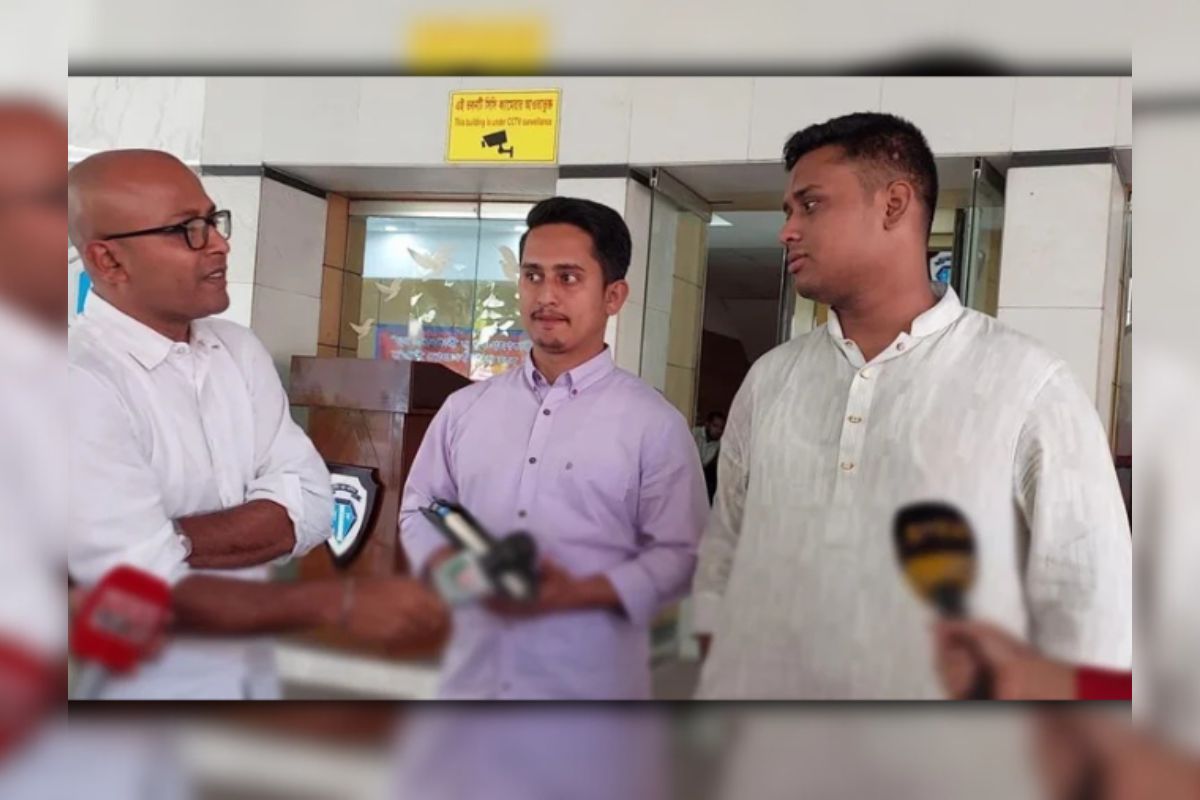 দুদক কার্যালয়ে গেলেন হাসনাত-সারজিস, কারণ যা জানা গেল