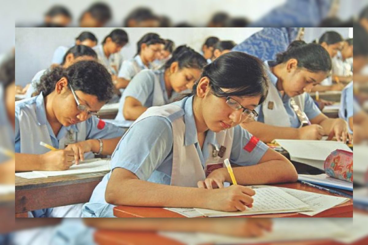 এসএসসি পরীক্ষা নিয়ে তথ্য-অভিযোগ-পরামর্শ দেওয়া যাবে কন্ট্রোল রুমে