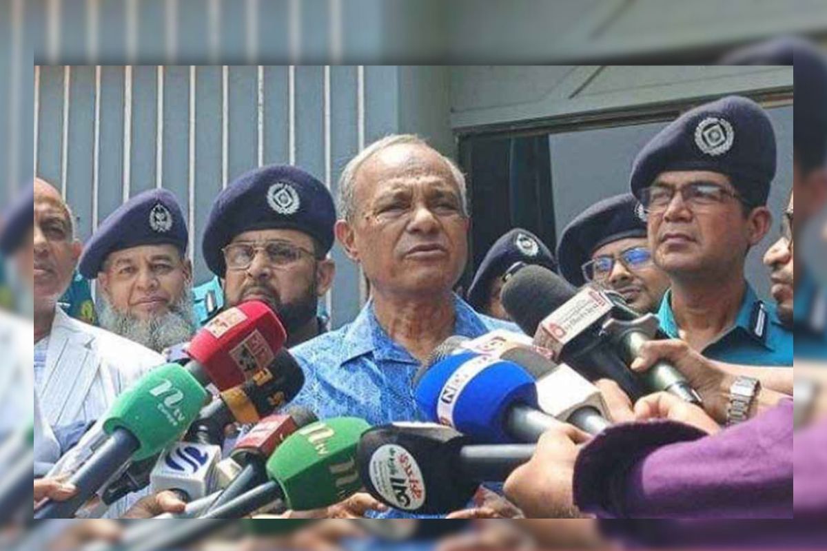 আইন নিজের হাতে তুলে নিলেই অ্যাকশন: স্বরাষ্ট্র উপদেষ্টা