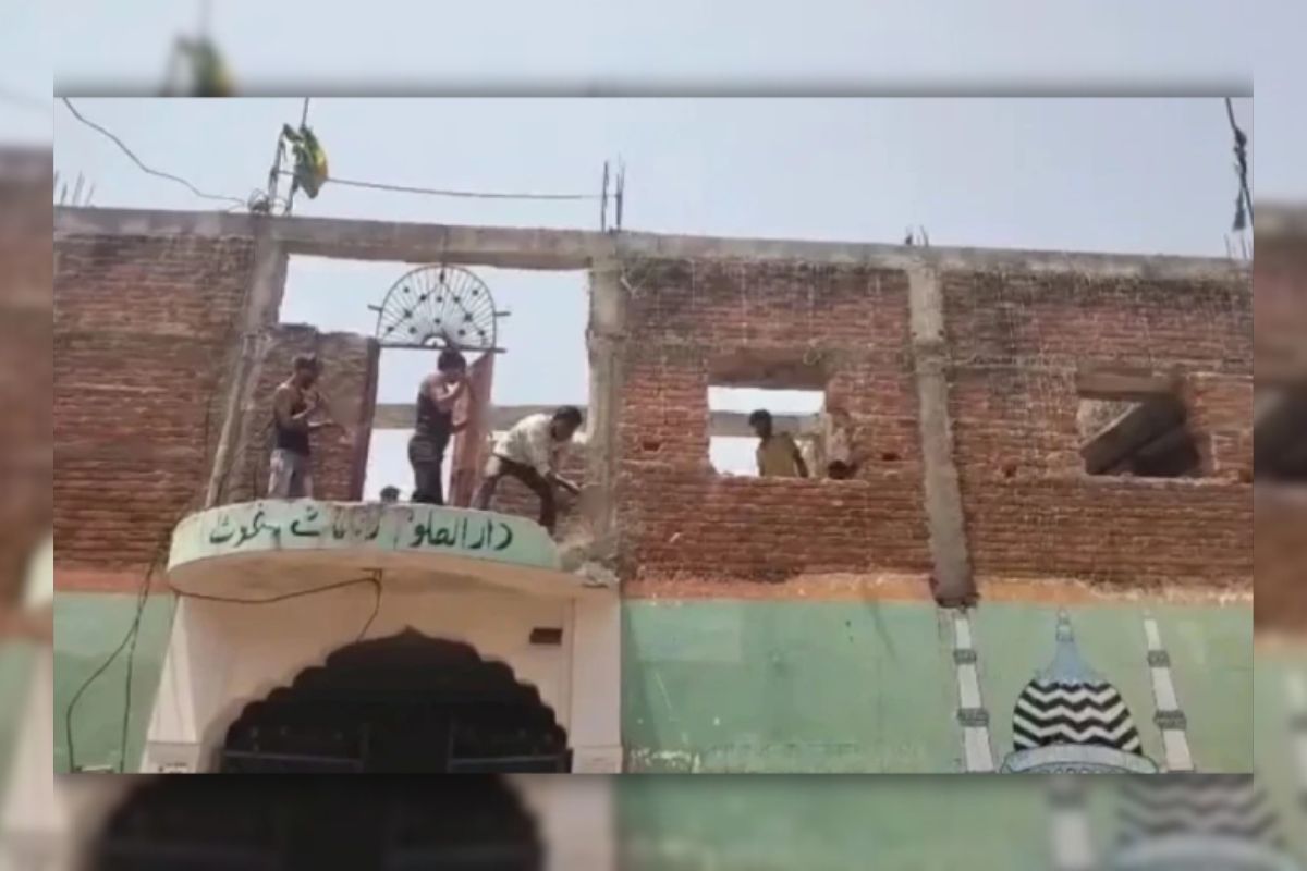 আইন বদলে গুঁ’ড়িয়ে দেওয়া হল মাদ্রাসা