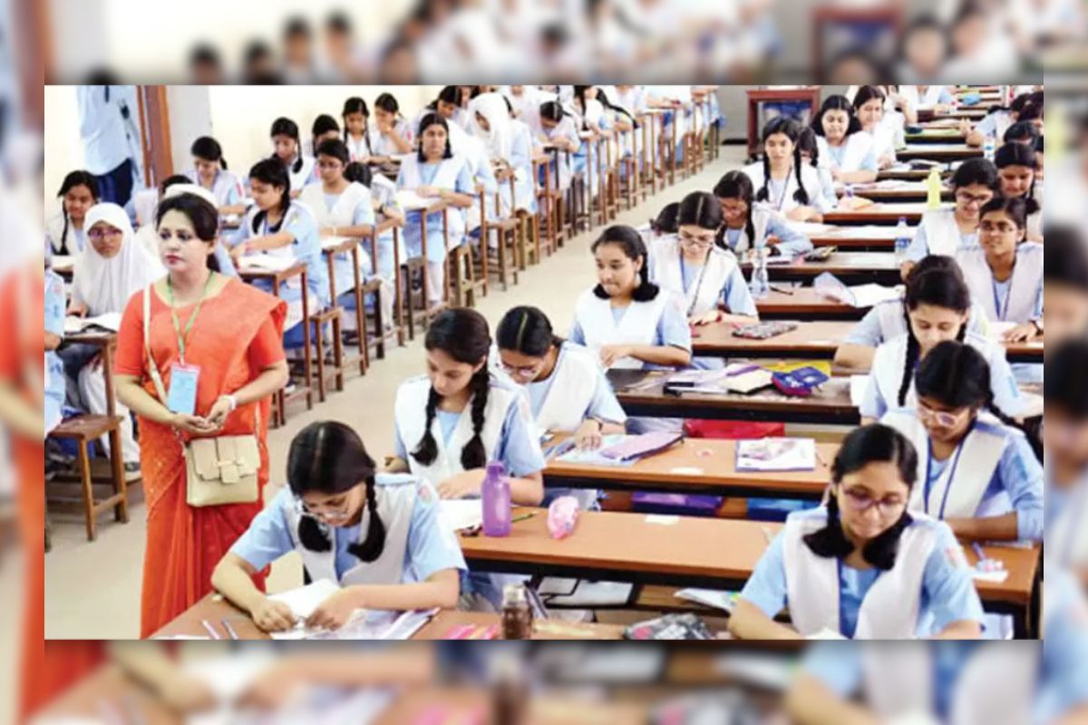 এসএসসি পরীক্ষার দ্বিতীয় দিনে শতাধিক বহিষ্কার