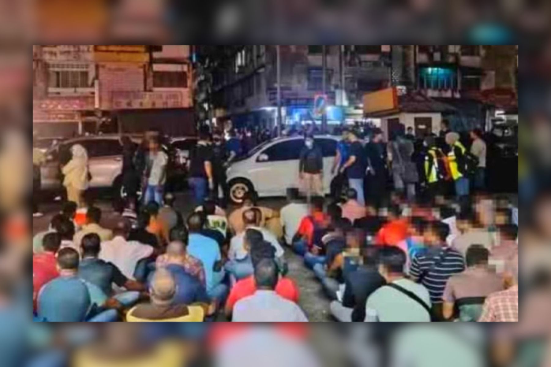 মালয়েশিয়ায় বাংলাদেশিসহ ৫০৬ অভিবাসী আটক