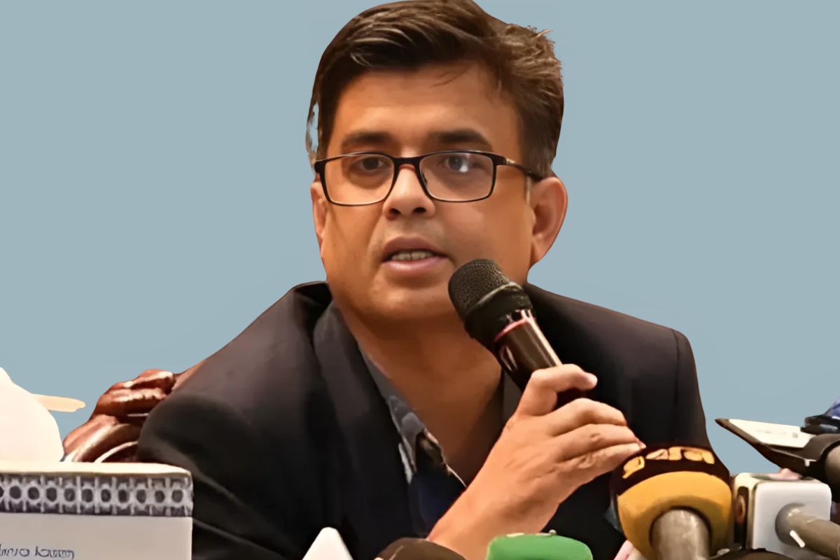 পলাতক সব এমপি-মন্ত্রীদের আইনের আওতায় আনা হবে: প্রেস সচিব