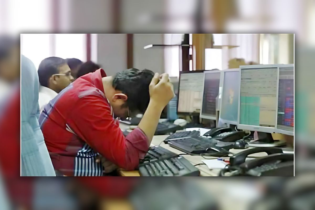 পতনের বৃত্তে আটকে আছে শেয়ারবাজার