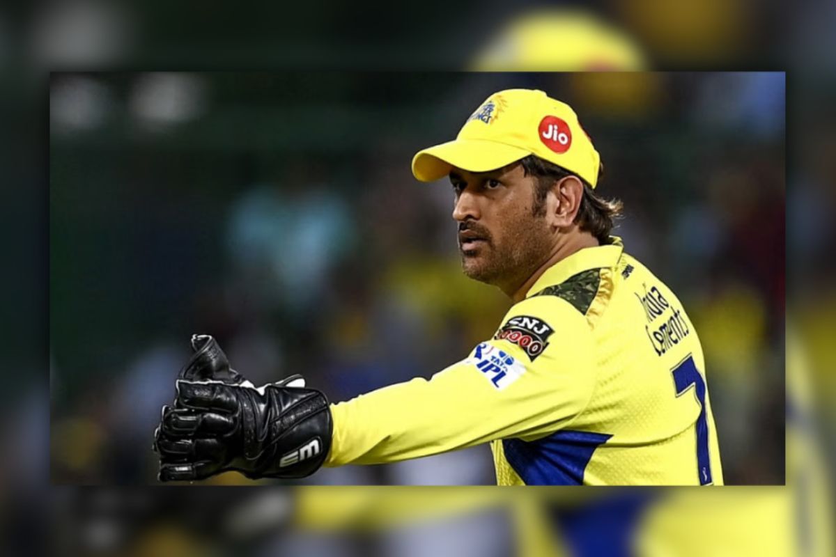নতুন ইতিহাস গড়তে চলেছেন ধোনি