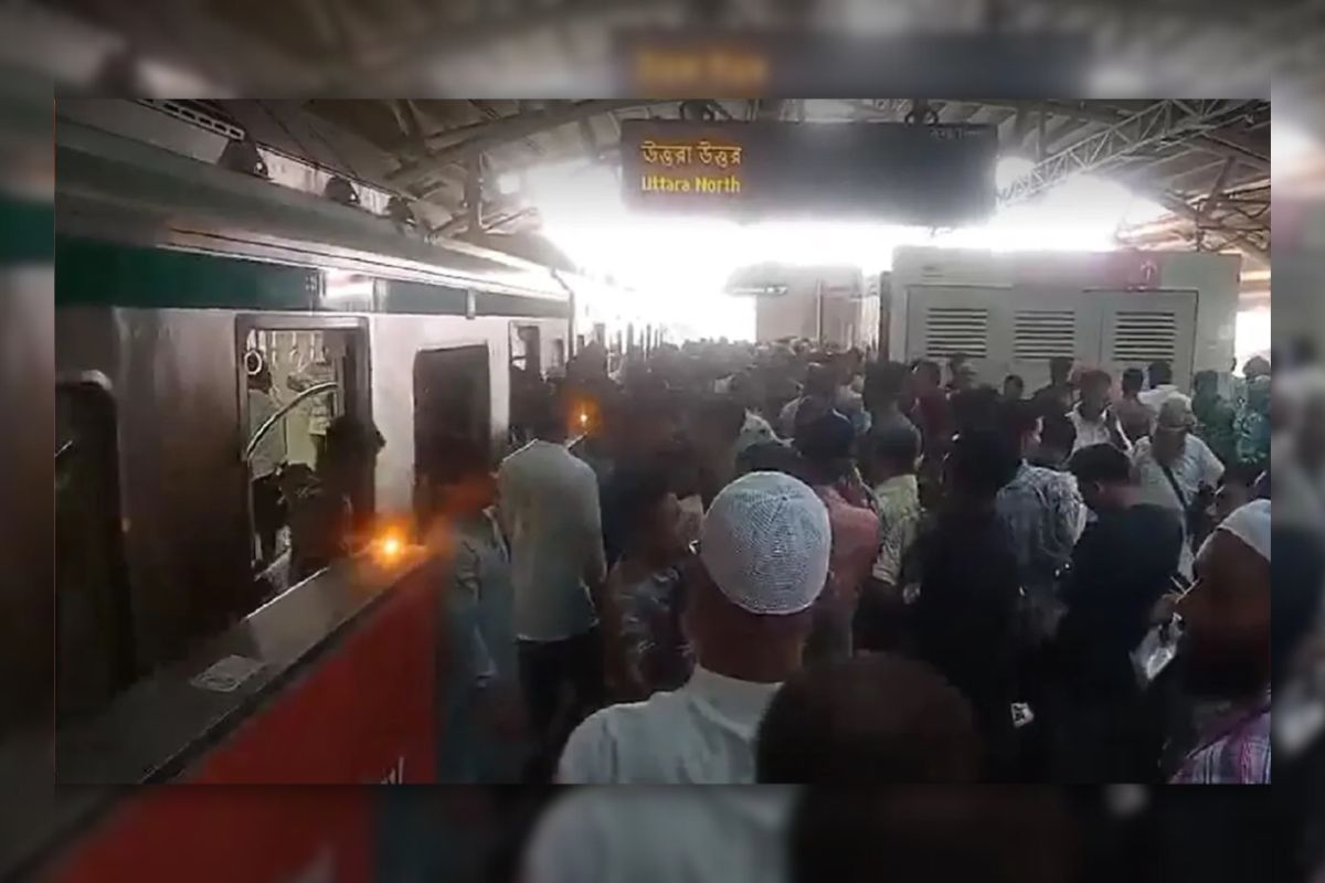 বন্ধ মেট্রোরেল