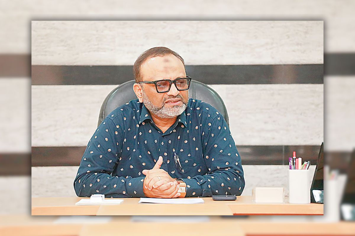 বিশ্ববিদ্যালয় প্রশাসনকে রাজনীতির বাইরে রাখতে চাই: ঢাবি উপাচার্য