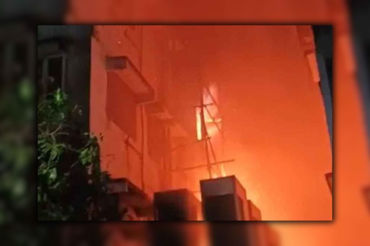 কলকাতায় আবাসিক হোটেলে আগুন, নিহত ১৪