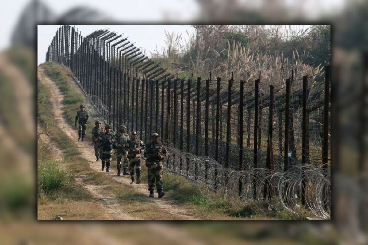 পাকিস্তান সীমান্তে ভারতীয় ৫ সেনাঘাঁটিতে গোলাগুলি