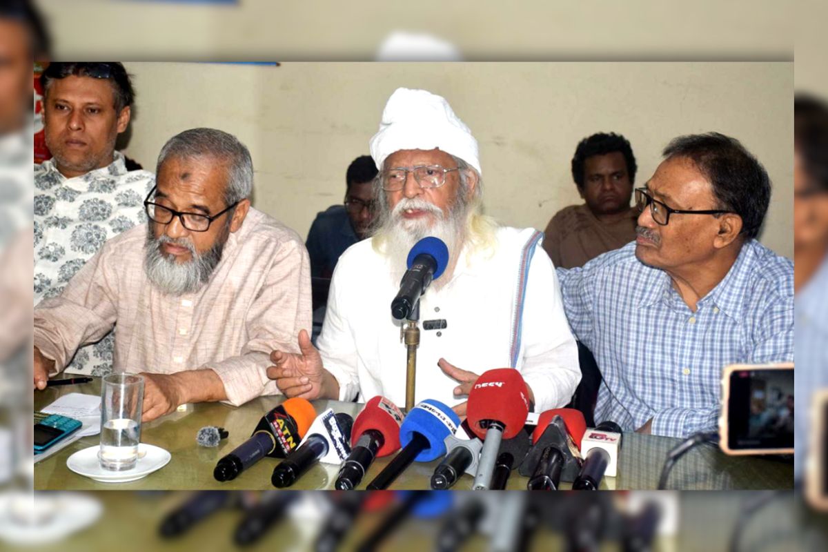 মানবিক করিডোরের সমালোচনা করে যা বললেন ফরহাদ মজহার