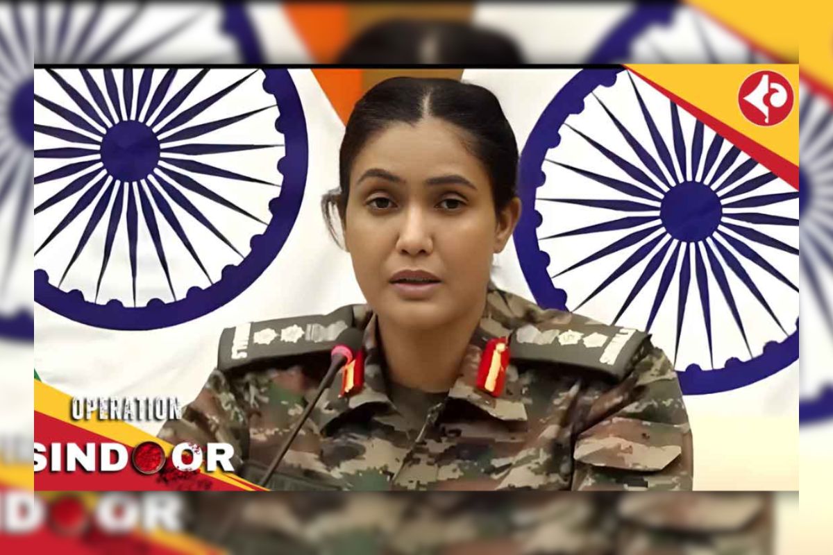 এগিয়ে আসছে পাকিস্তান সেনাবাহিনী
