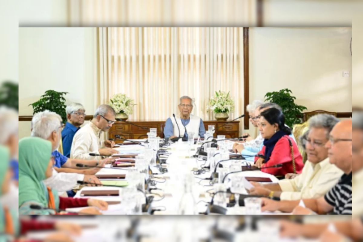 ব্যক্তি ও সত্তার কর্মকাণ্ড নিষিদ্ধের বিধান রেখে সন্ত্রাসবিরোধী অধ্যাদেশ অনুমোদন