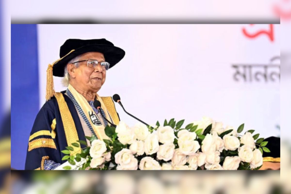 বর্তমানে চলছে ধ্বংসাত্মক অর্থনীতির সভ্যতা: প্রধান উপদেষ্টা