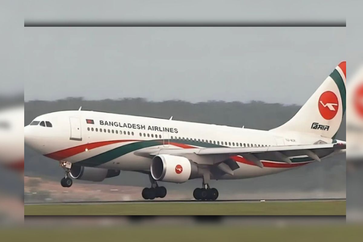 ঢাকায় নিরাপদে অবতরণ করল চাকা খুলে যাওয়া সেই বিমান