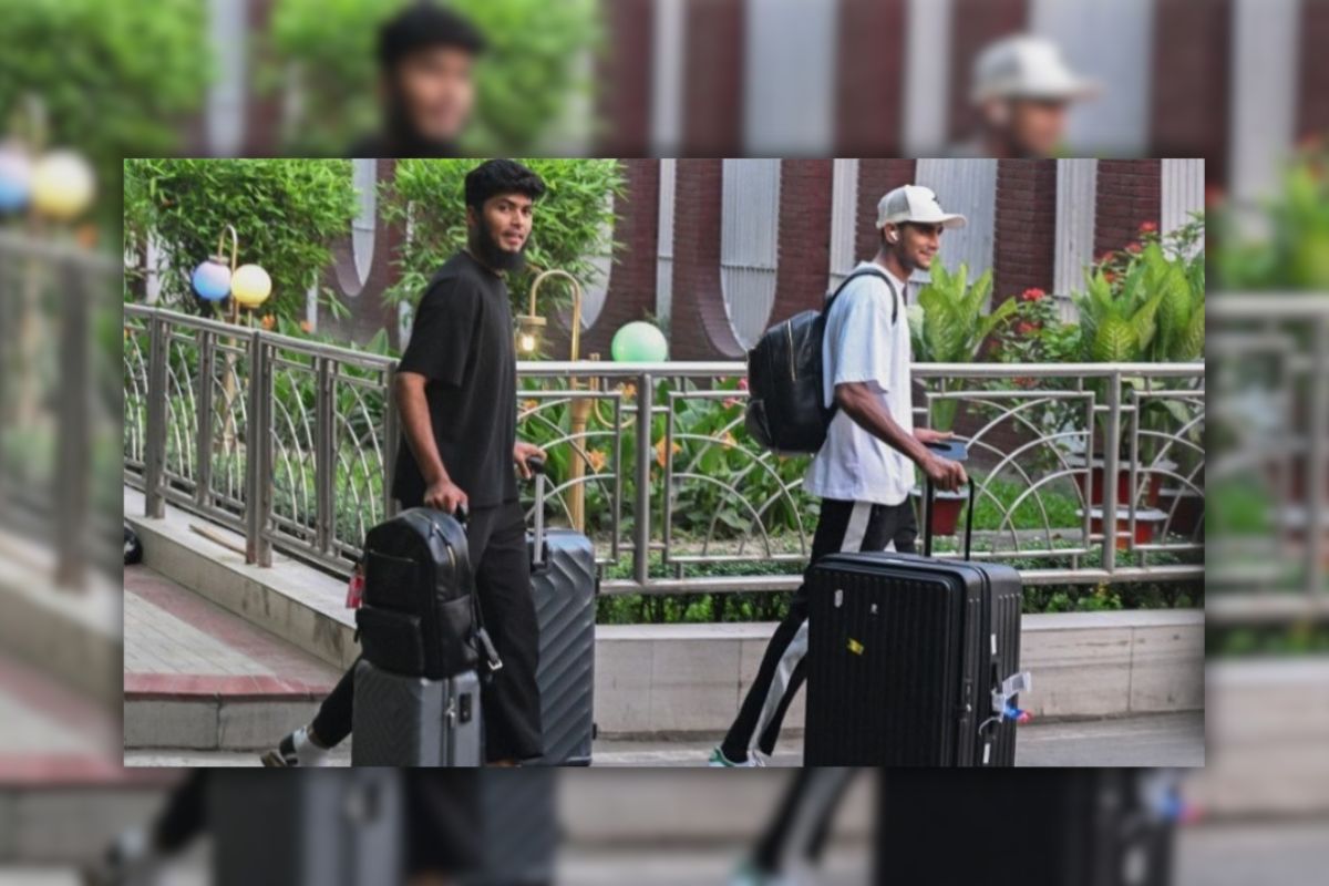বিমানবন্দরে ৭২ ঘণ্টা আটকে ছিলেন রিশাদ ও নাহিদ