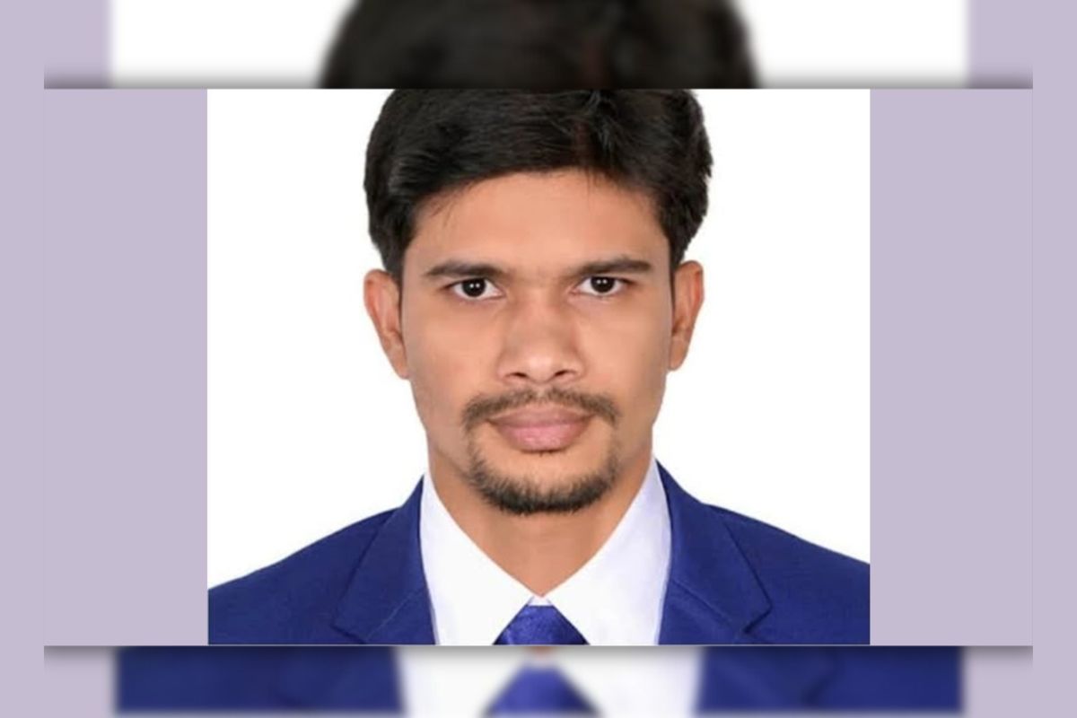 বরখাস্ত সেনা সদস্যকে গ্রেপ্তার