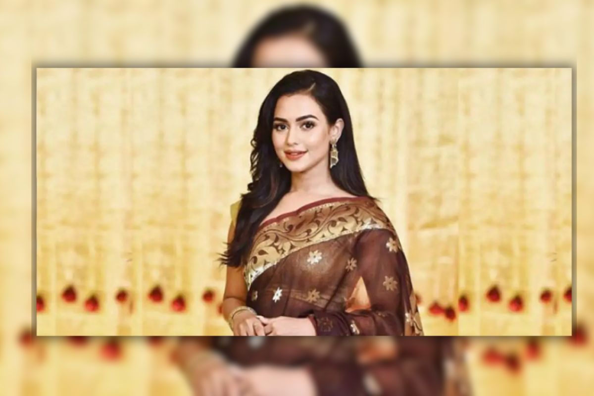 অভিনেত্রী নুসরাত ফারিয়া আটক