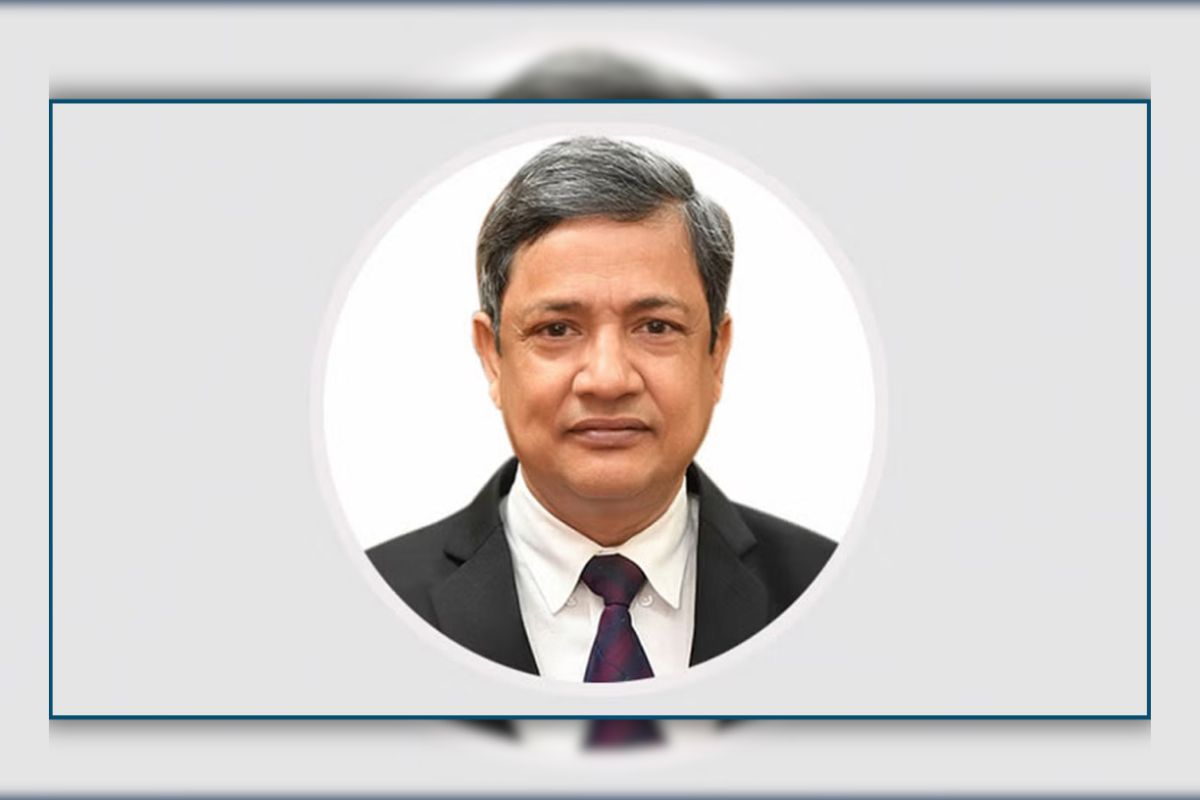 এনবিআরের সাবেক চেয়ারম্যানের দেশত্যাগে নিষেধাজ্ঞা
