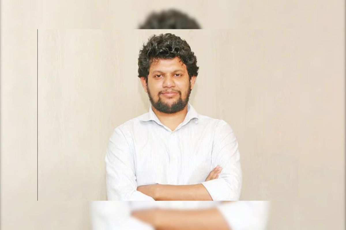 দুঃখ প্রকাশ করলেন মাহফুজ আলম
