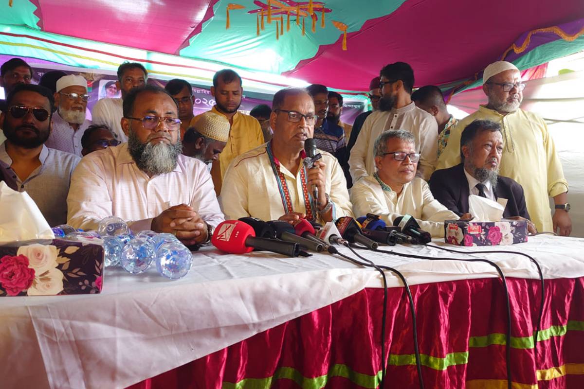 নির্বাচিত সরকার রাষ্ট্রক্ষমতায় না এলে সংকট দূর হবে না: দুদু