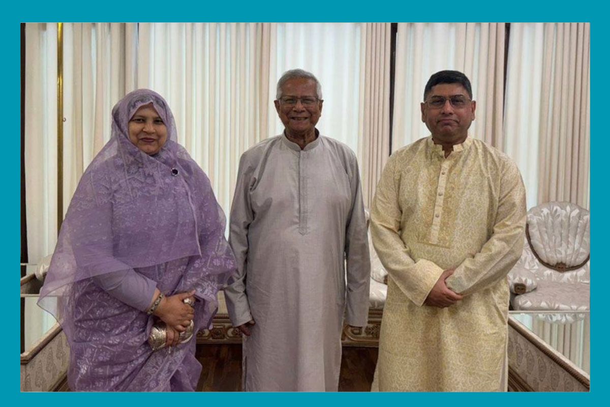 প্রধান উপদেষ্টার সঙ্গে সস্ত্রীক সাক্ষাৎ করলেন সেনাপ্রধান