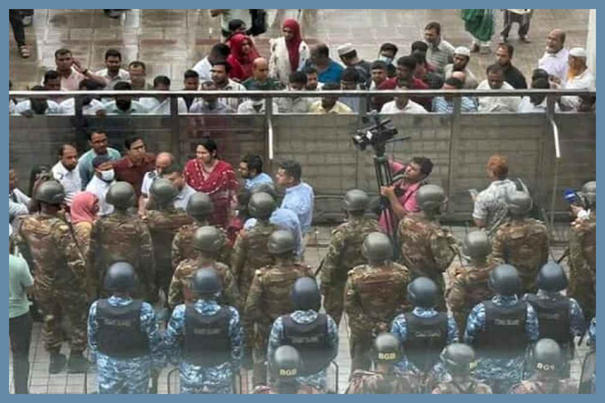 বন্ধ এনবিআরের গেট, ঘিরে রেখেছে আইন-শৃঙ্খলা বাহিনী