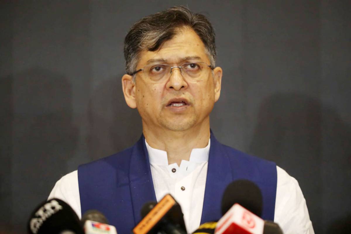 'সংস্কার কার্যক্রমে আলাপ-আলোচনার চেয়ে খাওয়াদাওয়া বেশি হচ্ছে'